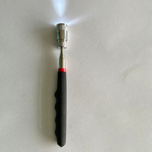 Extendable Magnetic Pick up with Light